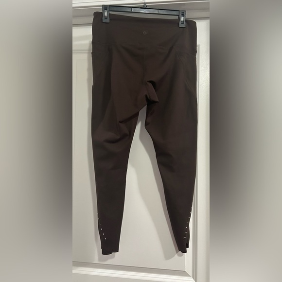 Danskin HR Tights with Reflective Dots and Pockets.  Color-Espresso Brown - Picture 5 of 8